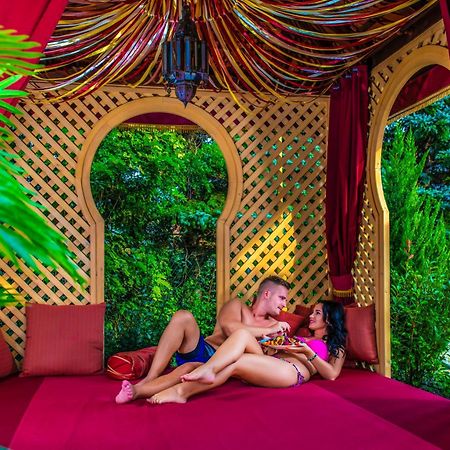 Meses Shiraz Hotel Superior-Adults Only Egerszalok Bagian luar foto